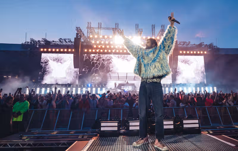 Watch Kasabian’s Serge Pizzorno join Calvin Harris for ‘Release The Pressure’ at huge Hampden Park shows as DJ celebrates with ‘rave haggis’