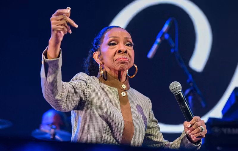 Gladys Knight says she will play fewer shows amid concern over recent performances