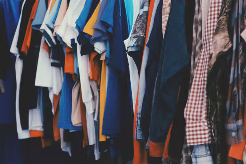 1,000 counterfeit sports jerseys seized from shipments in the Algarve