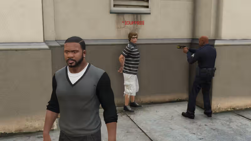 I modded GTA 5's NPCs to be punishable for their crimes, and also much more polite
