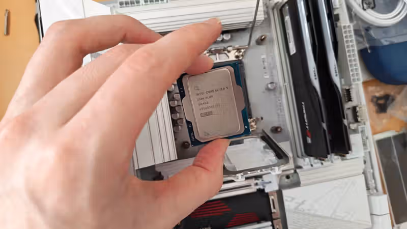 I just awarded this Intel CPU 4/5 stars, and now you can get it with a free AIO cooler and two upcoming games