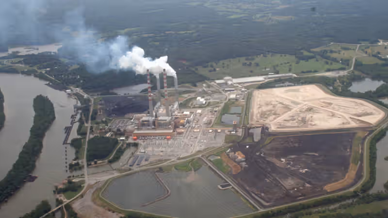 Trump admin’s coal investments assist plants with repeated violations