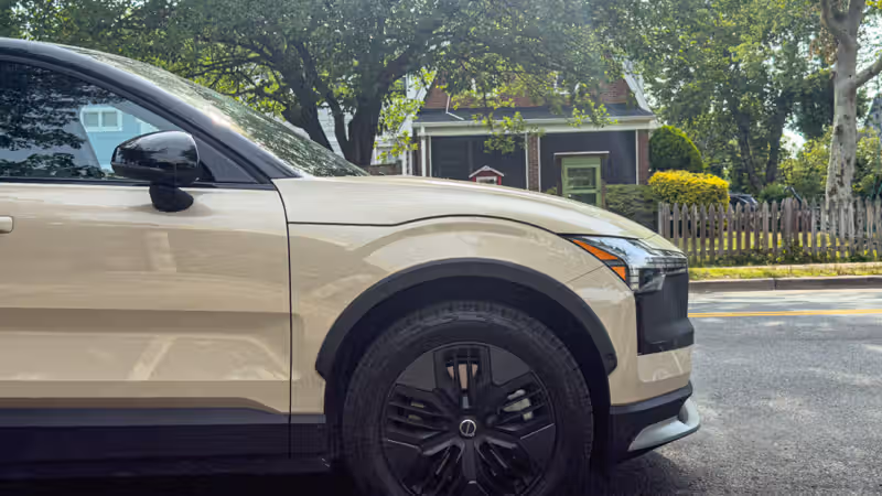 A good little EV you won't be able to buy soon: The Volvo EX30 Cross Country
