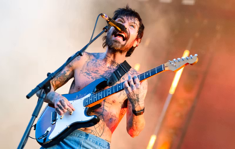 Watch Biffy Clyro play ‘Machines’ with Jamie Campbell Bower at Finsbury Park