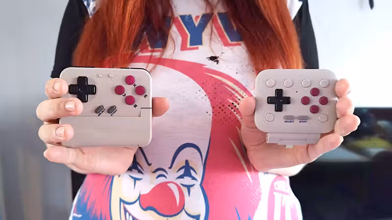 I placed two Game Boy controllers in the hands of a casual retro gamer, but the "winner" comes with caveats