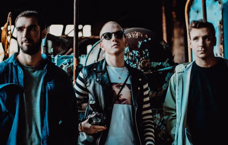Two Door Cinema Club announce ‘Tourist History’ 15th anniversary 2027 UK arena tour