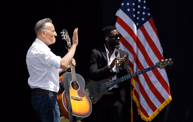 Bruce Springsteen says he’s a “patriot” for vocal opposition to Trump: “I believe in critical patriotism”