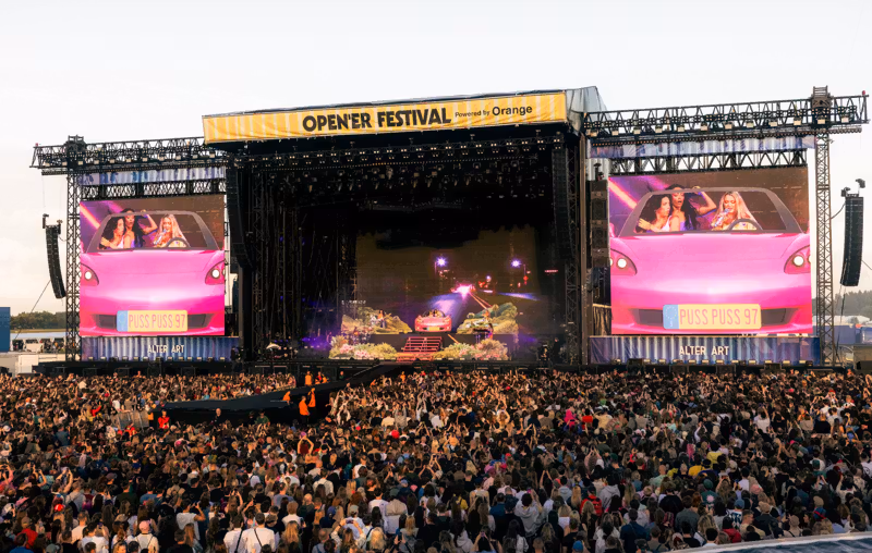 Halsey shares love for Nick Cave at Open’er Festival 2026