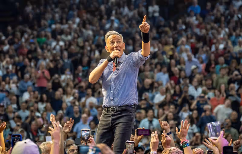 Bruce Springsteen shares ‘Land Of Hope And Dreams American Tour (Philadelphia Freedom Cut)’ in bid to “reclaim the flag”