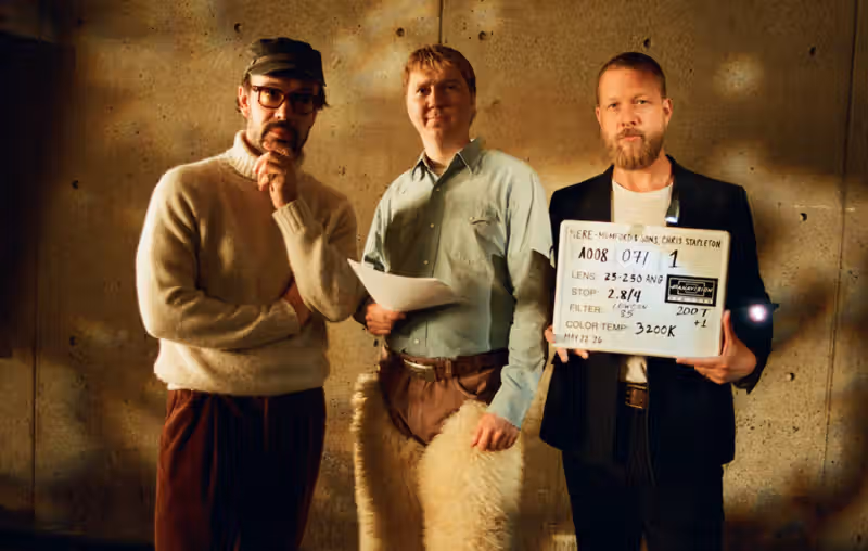 Paul Dano, Shailene Woodley and Oscar Isaac join Mumford & Sons in new video for ‘Here’