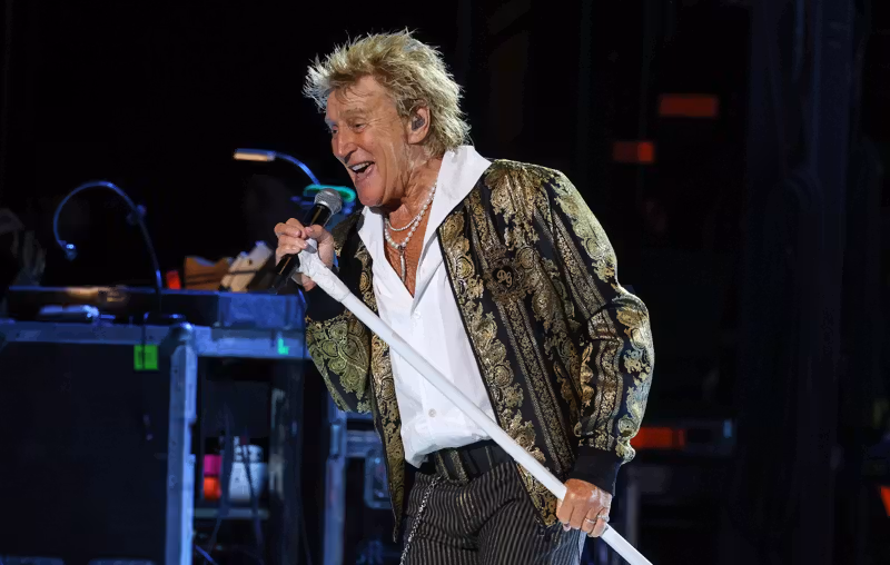 Rod Stewart cancels upcoming farewell tour dates after undergoing successful heart procedure