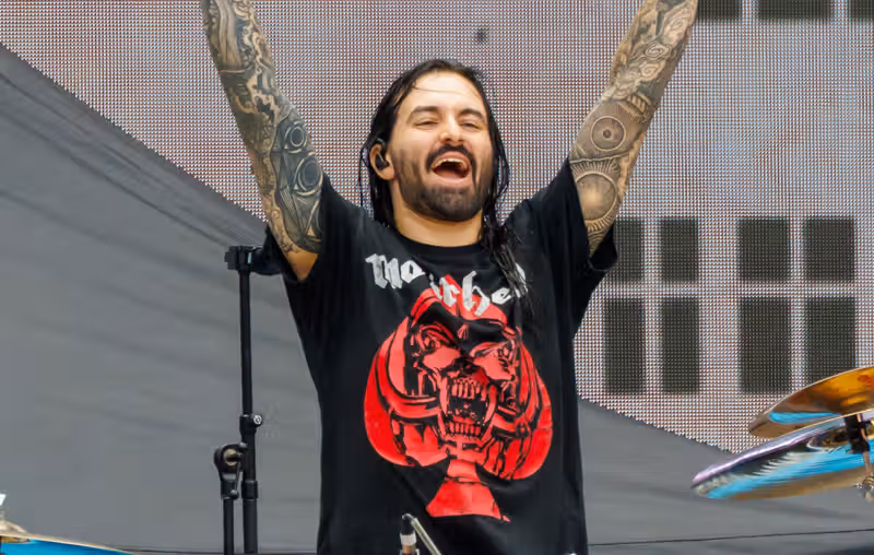 Former Slipknot drummer Jay Weinberg says he didn’t have the “legal ability” to work with other artists and part of him “was dying”