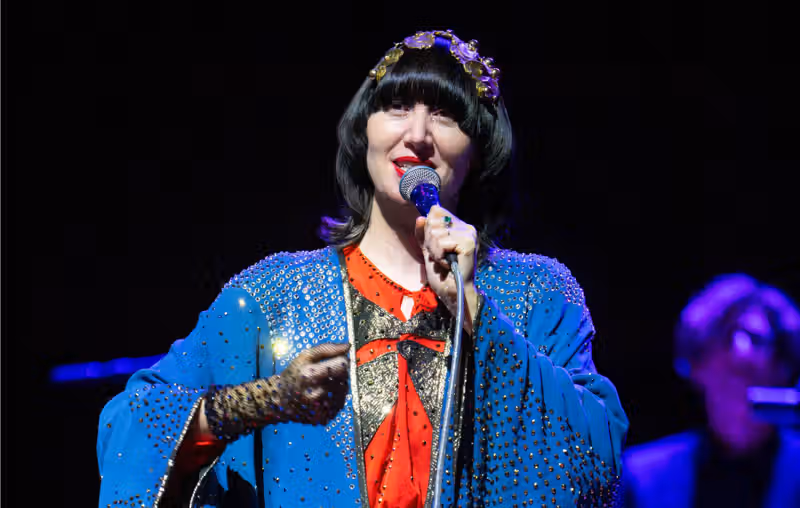Yeah Yeah Yeahs’ Karen O unable to perform at Daisy Chain Fields due to “family emergency”