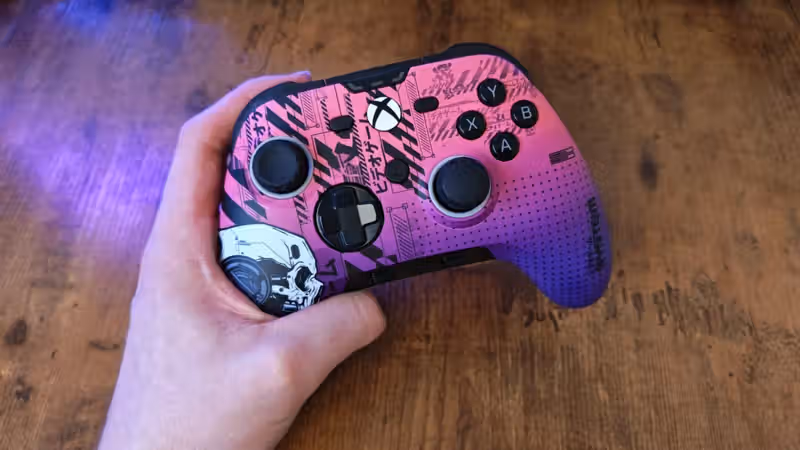 The wireless Scuf Valor Pro controller will remind you why comfort is one of the most important aspects of choosing your gaming peripherals